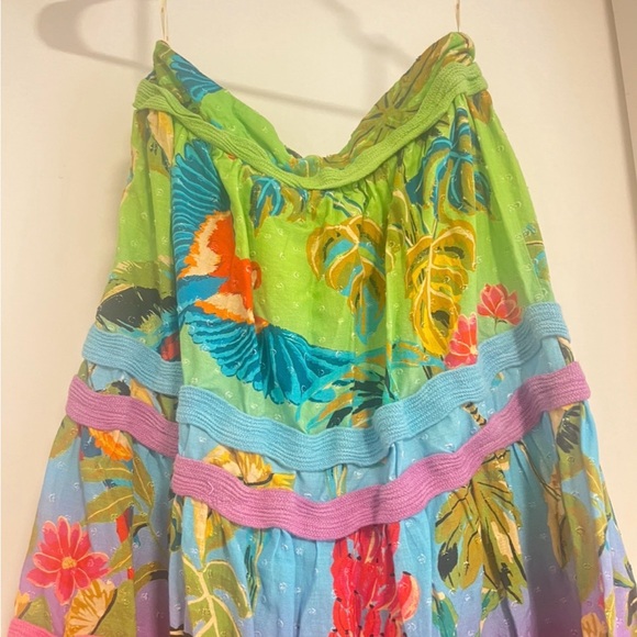 FARM Rio Ombre Forest Tiered Midi Skirt
XS - Picture 3 of 8